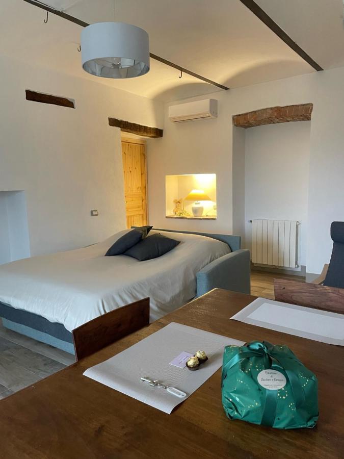 Locazione Turistica Cascina Pela Apartment Castagnole delle Lanze ภายนอก รูปภาพ