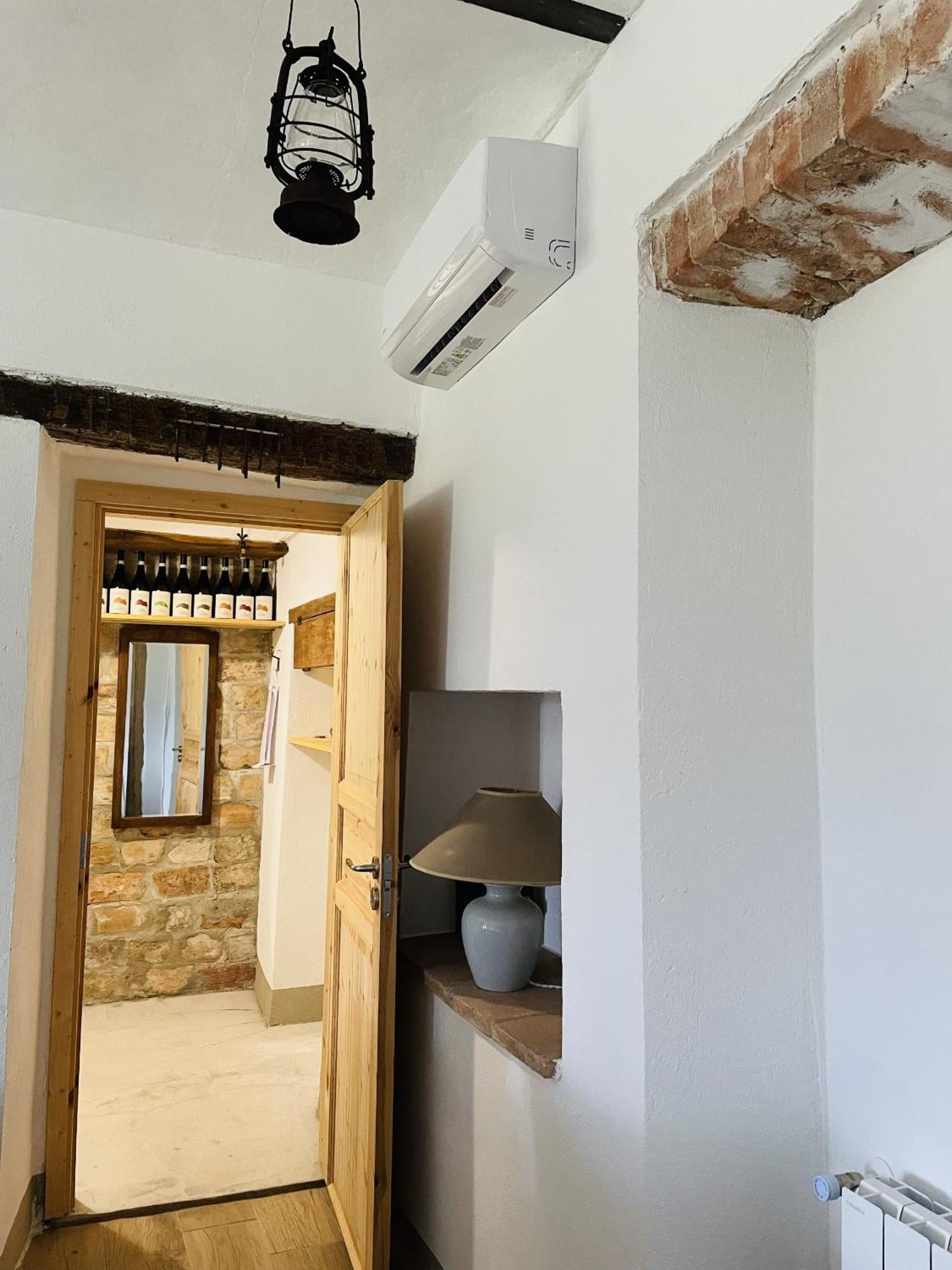 Locazione Turistica Cascina Pela Apartment Castagnole delle Lanze ภายนอก รูปภาพ